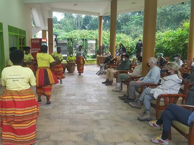 Uganda Gorilla trekking Tours - Rwanda Gorilla Trekking Trips - www.terrain-safaris.com